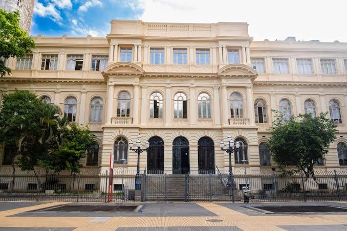 Educação de SP terá concurso para 5 mil vagas de professores