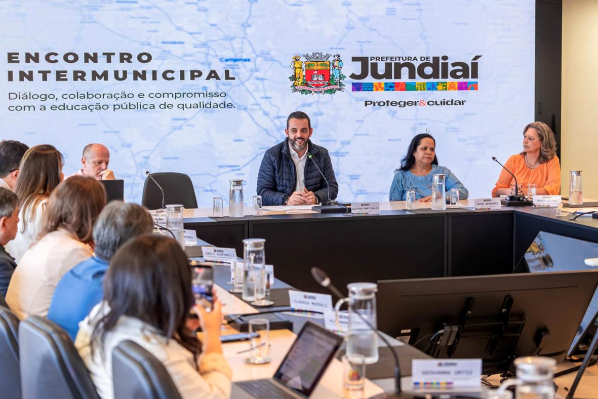 Itatiba participa de encontro regional sobre nova lei para profissionais da Educação Infantil