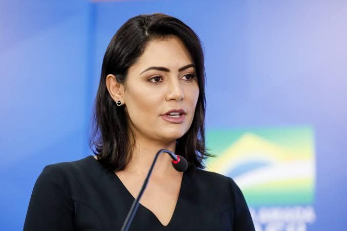 Michelle Bolsonaro será candidata ao Senado pelo PL do Distrito Federal, diz Bia Kicis