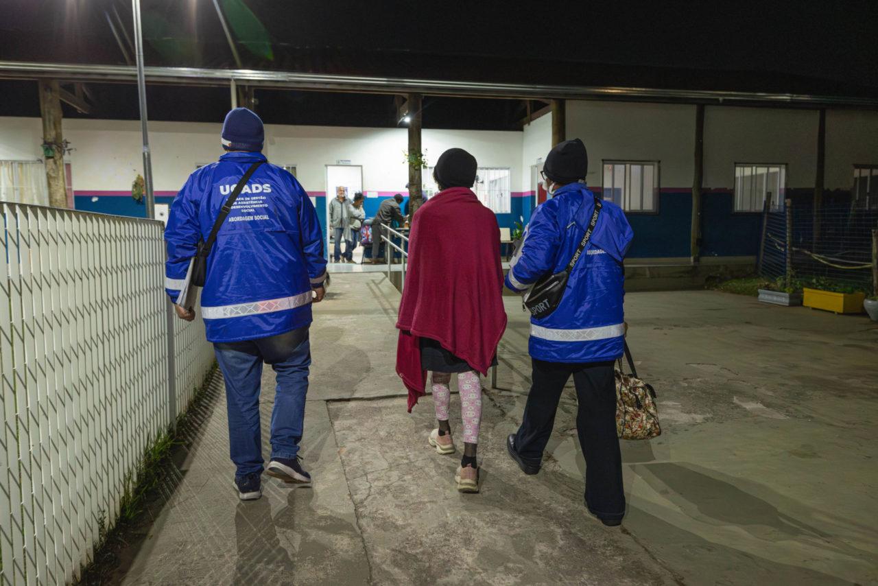 ‘Não dê o que sobra. Dê o que transforma’: nova campanha reforça a rede de assistência e orienta a população sobre como ajudar