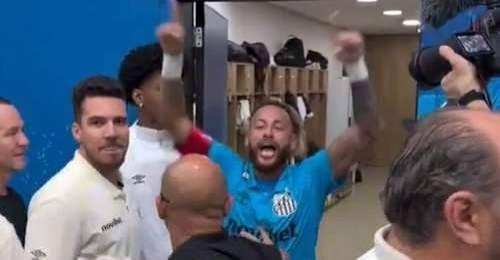Neymar rebate insulto nas redes sociais: 'Os caras me xingam, eu comemoro e eles ficam bravos'