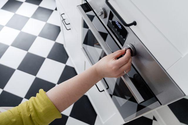 O forno de embutir esquenta o armário? mito ou falta de ventilação adequada?