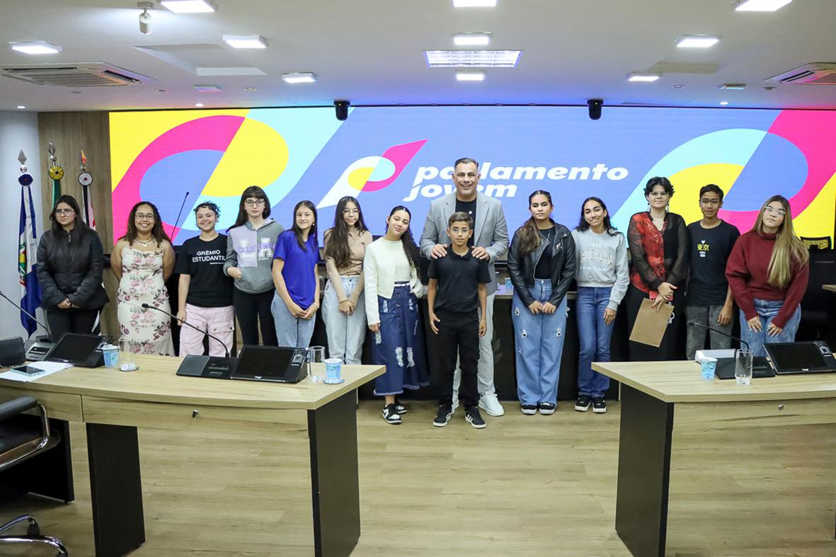 Parlamento Jovem realiza primeira Sessão Ordinária e apresenta demandas da juventude de Itatiba