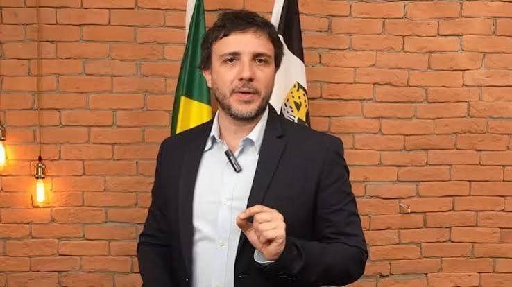 Renan diz não se arrepender de ofensas à Janja: 'Se fosse discreta, não seria alvo de crítica'