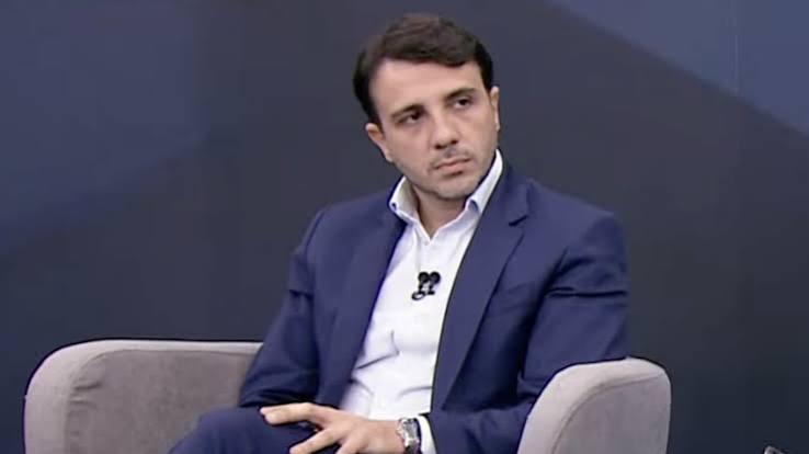 Renan Santos defende acabar com Justiça do Trabalho, diz que CLT 'já era' e critica fim da 6x1