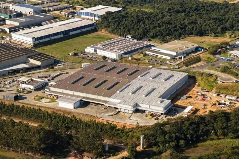 Scania amplia centro logístico em Vinhedo com investimento de R$ 78 milhões