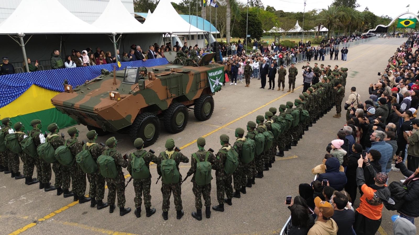 Blindado “ITATIBA” é destaque nas comemorações da Independência no município