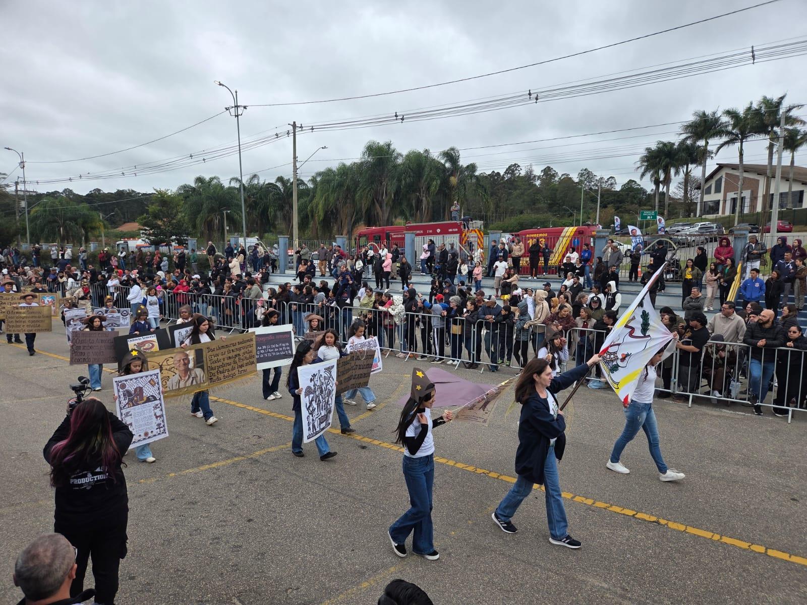 Blindado “ITATIBA” é destaque nas comemorações da Independência no município
