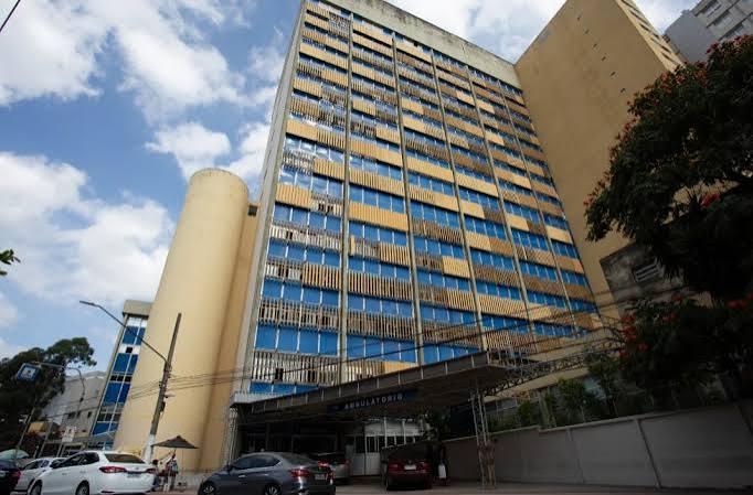 Automedicação pode piorar síndromes gripais; idosos estão mais vulneráveis, alerta médica de SP