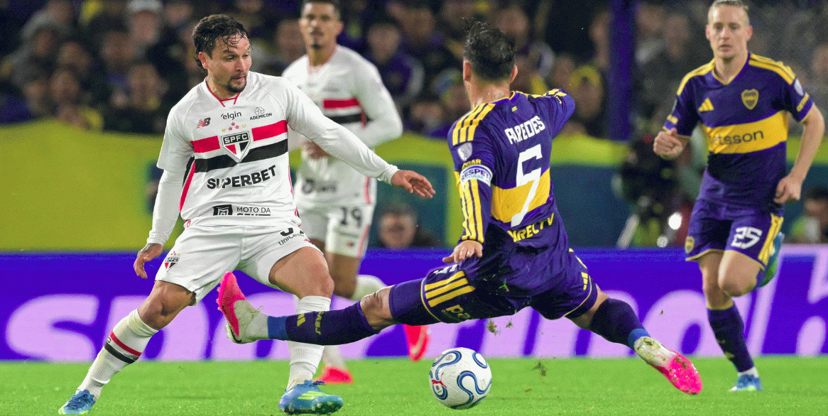 Ex-Palmeiras marca e São Paulo perde do Boca Juniors na Sul-Americana