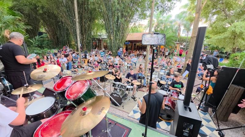 II Encontro de Bateras reúne músicos de diferentes idades e cidades em Valinhos