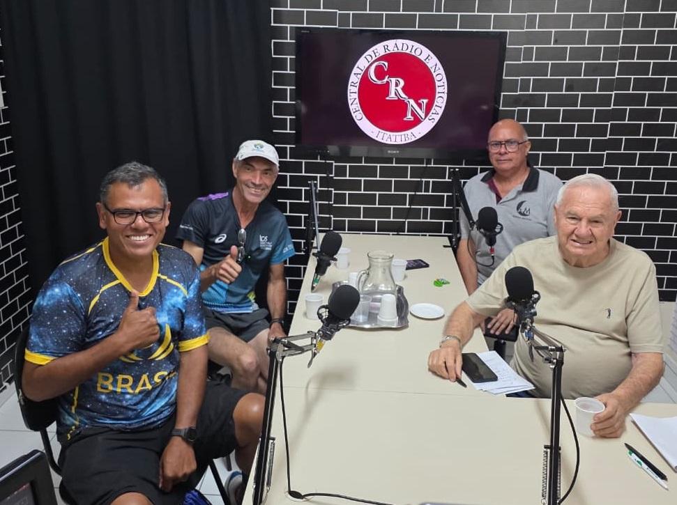 Maratonistas no podcast Debate CRN/JI