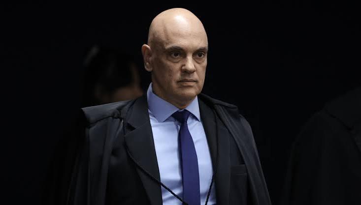 Mensagens com Vorcaro são 'farsa montada' e 'vingança' de aliados de Bolsonaro, diz Moraes