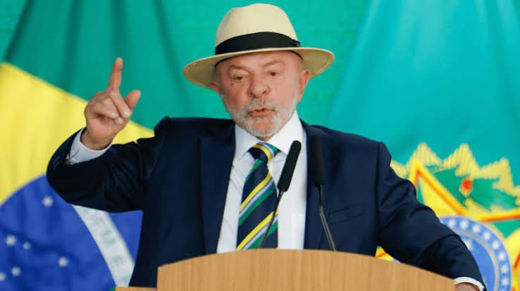 No 1º turno, Lula sobe para 42% e Flávio Bolsonaro cai a 37%, mostra pesquisa BTG/Nexus