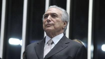Temer diz que aconselhou Moraes a ter diálogo com Mendonça e que decisão sobre Andrei dificulta