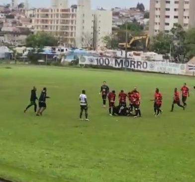 Time do Amador de Campinas é eliminado após agressão a árbitro e auxiliar