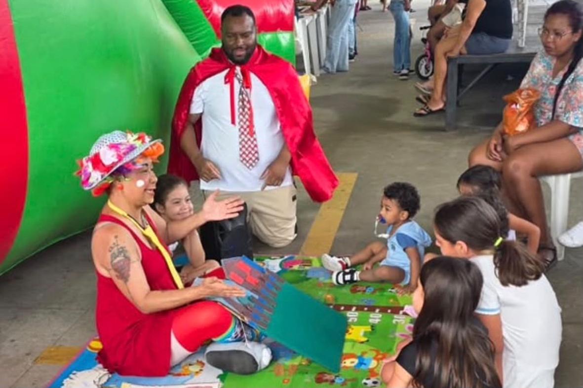 Festa do Dia das Crianças reúne cerca de 20 mil pessoas no Parque Luís Latorre Festa do Dia das Crianças reúne cerca de 20 mil pessoas no Parque Luís Latorre