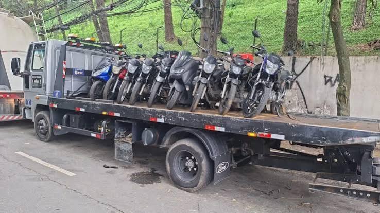 PM fiscaliza 1,2 mil motocicletas em operação contra crimes praticados por falsos entregadores em São Paulo PM fiscaliza 1,2 mil motocicletas em operação contra crimes praticados por falsos entregadores em São Paulo