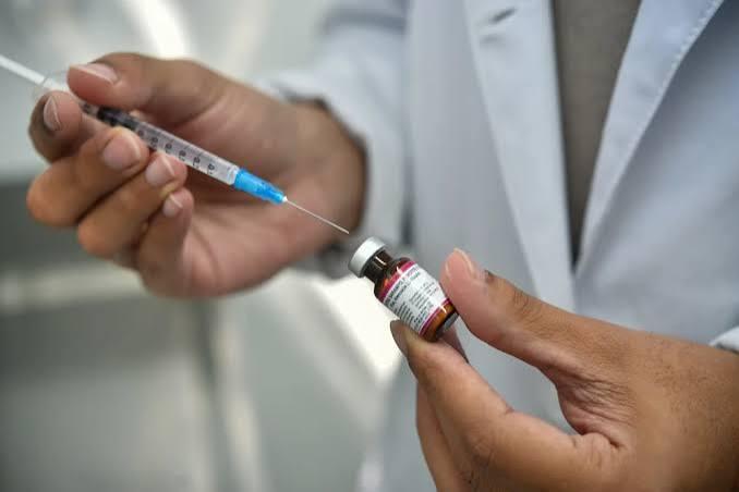 Complicações do sarampo podem afetar cérebro, audição, visão e pulmões, alerta Saúde de SP