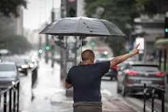 Defesa Civil alerta para possibilidade de chuva forte e isolada a partir de domingo (4) em São Paulo