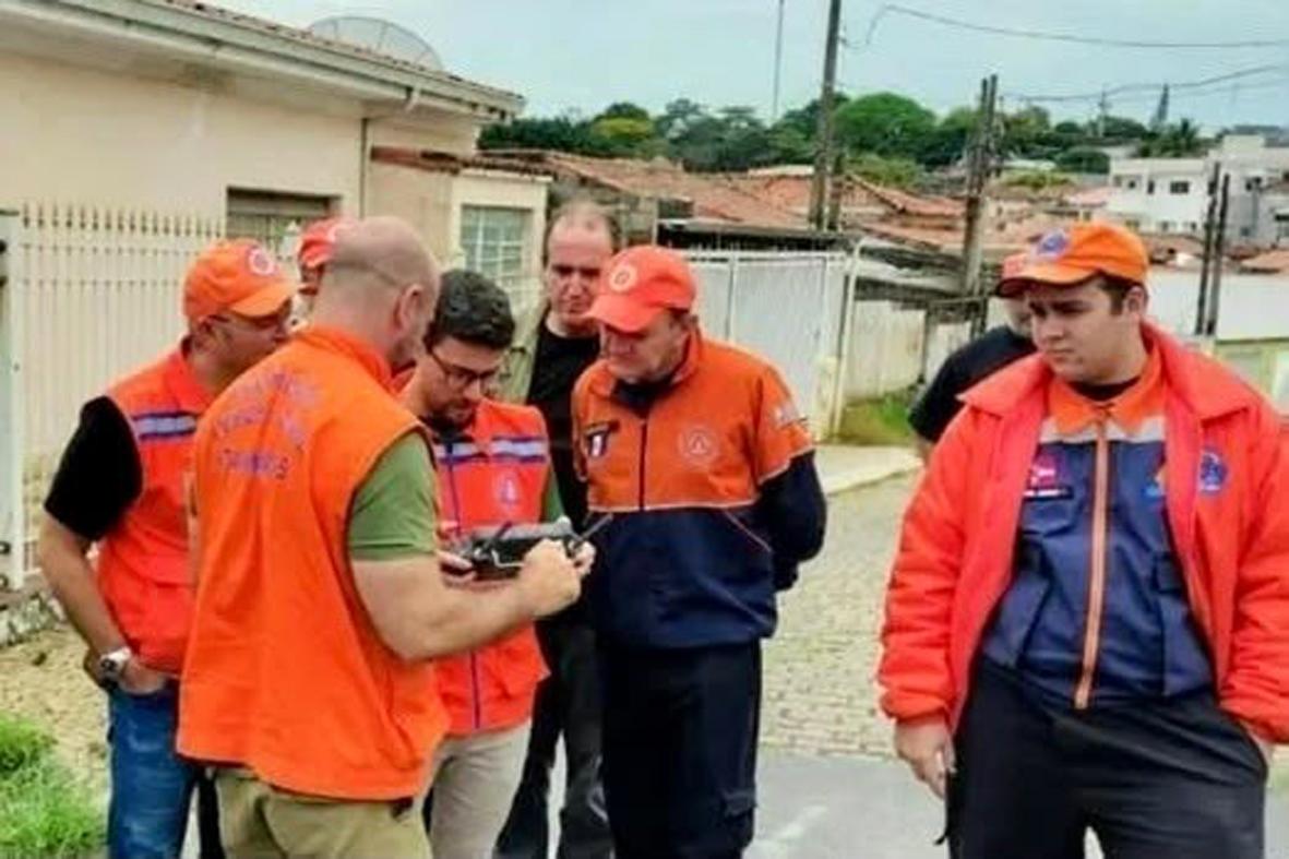 Defesa Civil de Itatiba participa de capacitação para uso de drones em situações de emergência