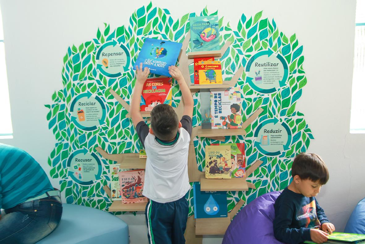 Escola de Itatiba recebe Biblioteca Futuro nesta quarta com 1.200 livros