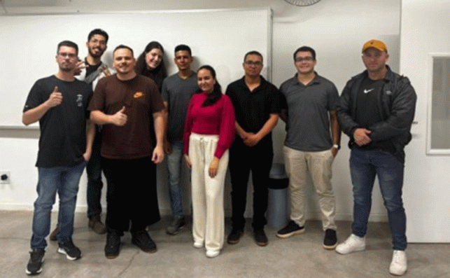 Estudantes de Engenharia da USF são destaques em evento acadêmico e conquistam prêmio de Honra ao Mérito