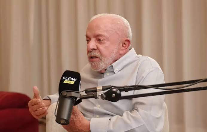 Globo está até agora pensando por que não fui no debate, afirma Lula