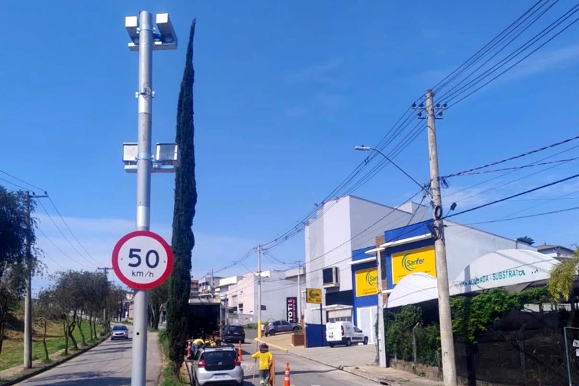 Seis radares de trânsito começam a funcionar a partir desta quinta-feira (08/10)