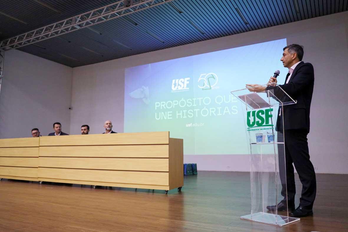 USF celebra 50 anos com encontro de lideranças de mais de 40 municípios da região