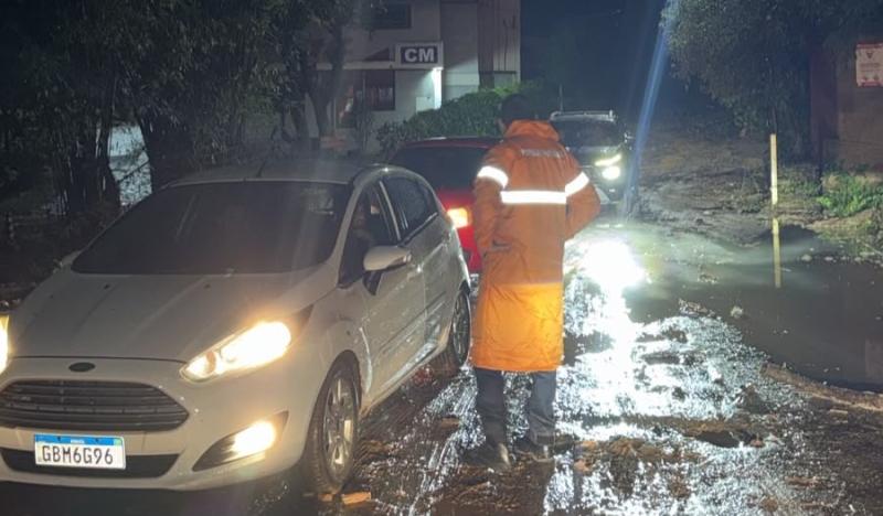 Valinhos registra 25 mm de chuva em 35 minutos e mobiliza força-tarefa para atender ocorrências